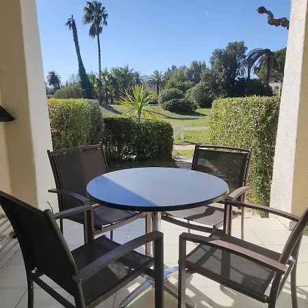 Apartmán Escapade Ensoleillee Aux Parcs De