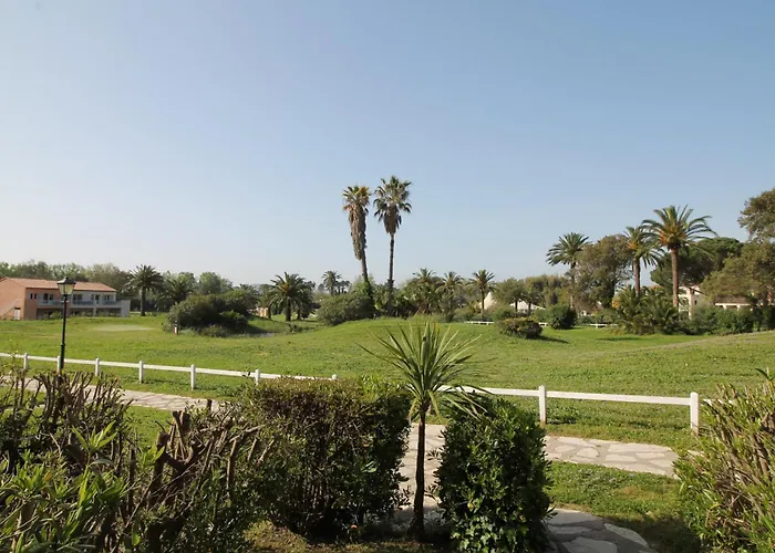 شقة Escapade Ensoleillee Aux Parcs De غريمو